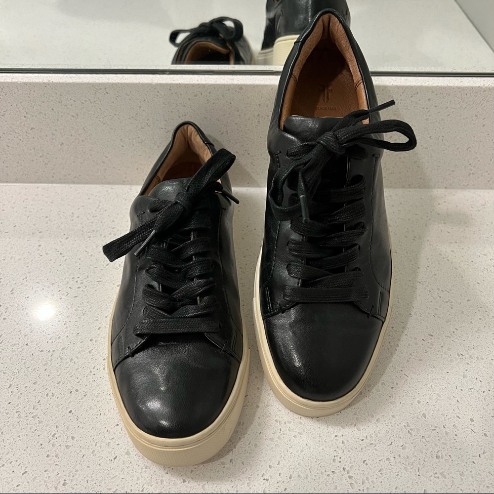 Frye | NWT | Ivy Low Lace Black Leather Sneakers